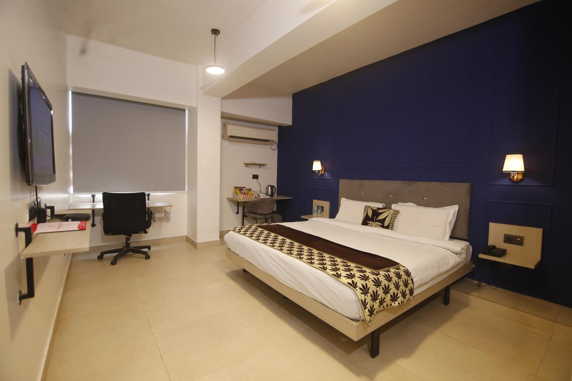 Virohaa Garden Hotel Ghaziabad Exterior photo